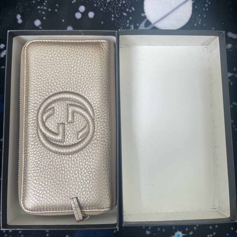 Metallic Beige Gucci Zip Around Wallet